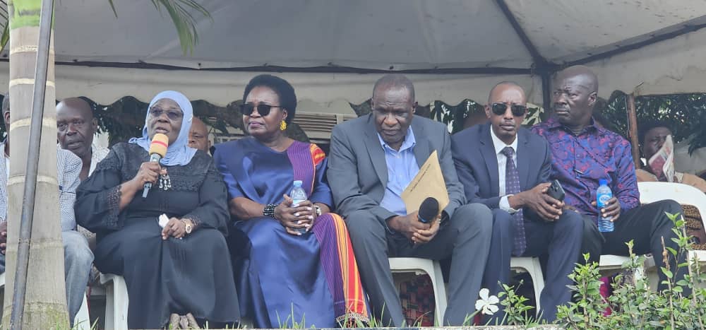 Family and dignitaries