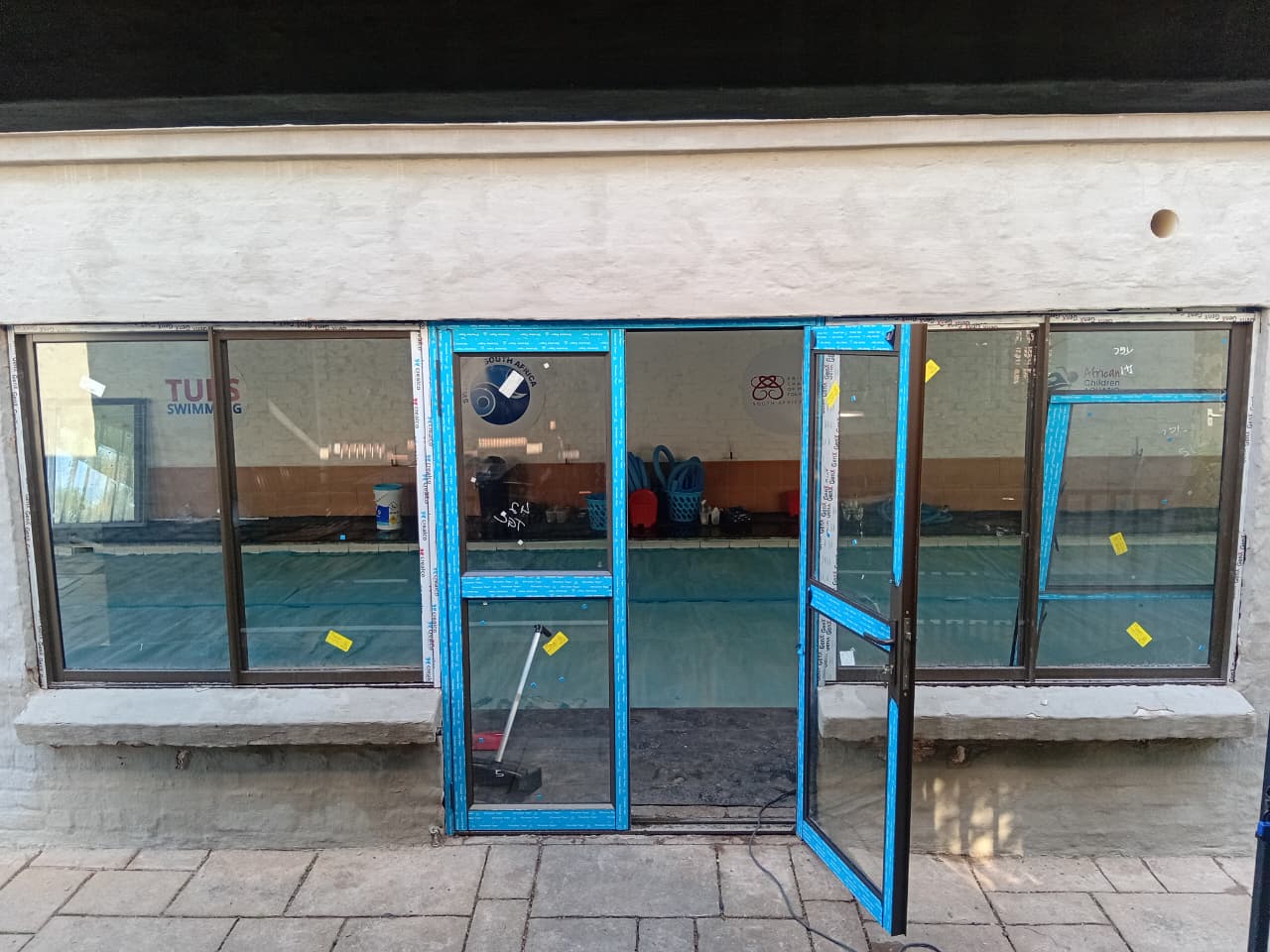 Commercial storefront installation