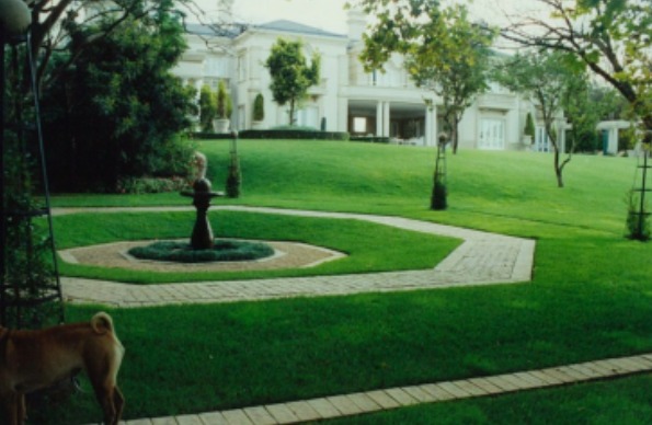 Grand Estate Lawns