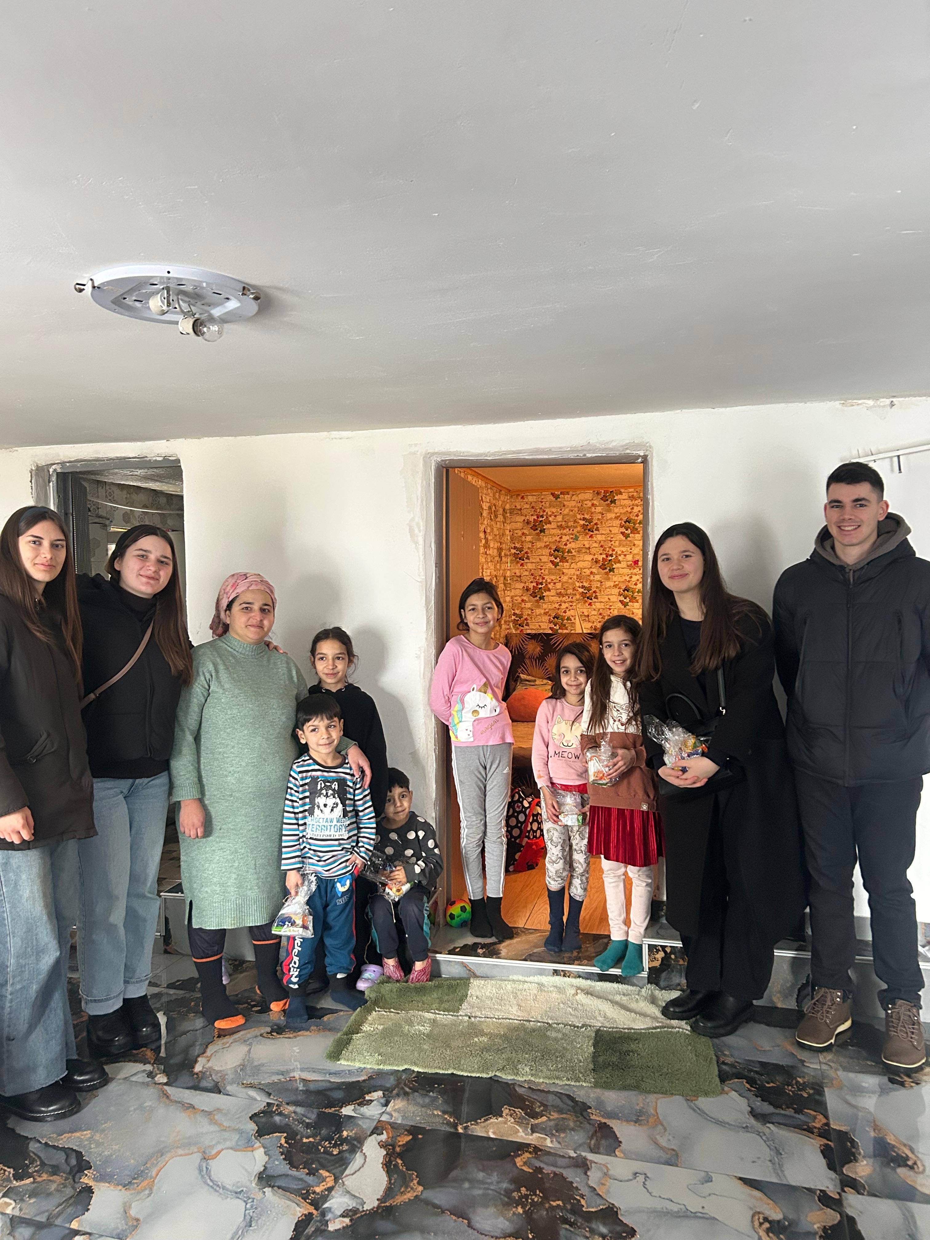 Voluntari cu familie și copii