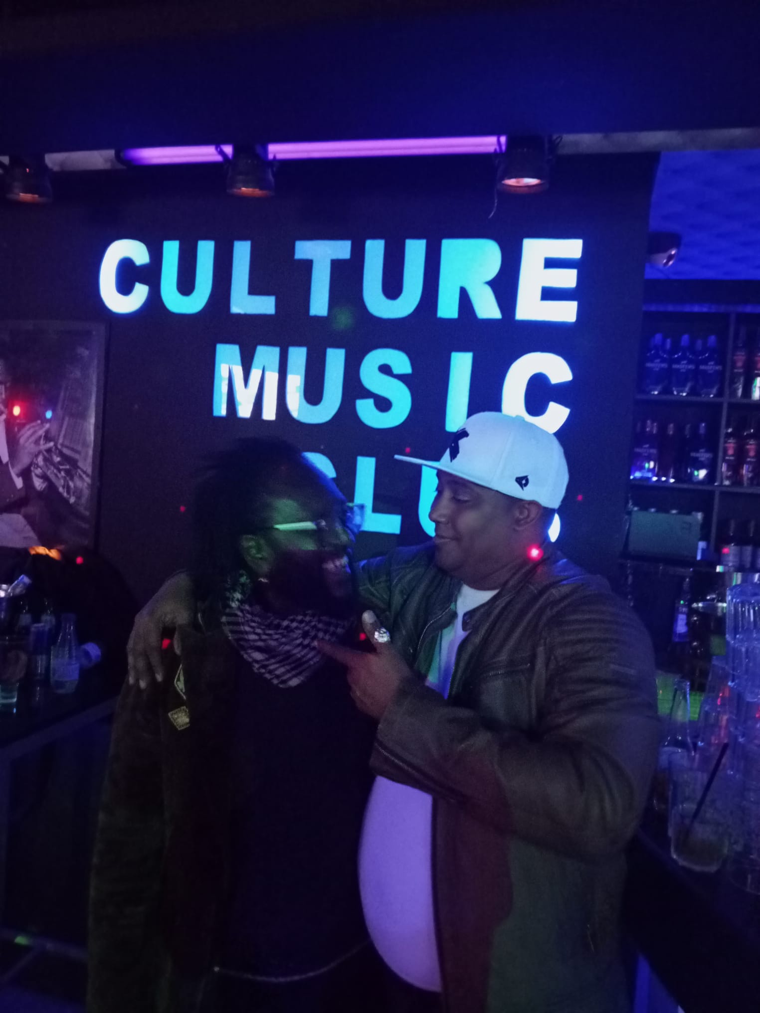 DJ JOHNX en Culture Music Club