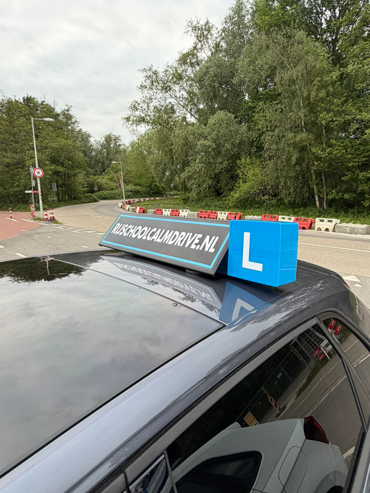 Calm Drive lesauto voor spoedcursus rijbewijs in Amsterdam