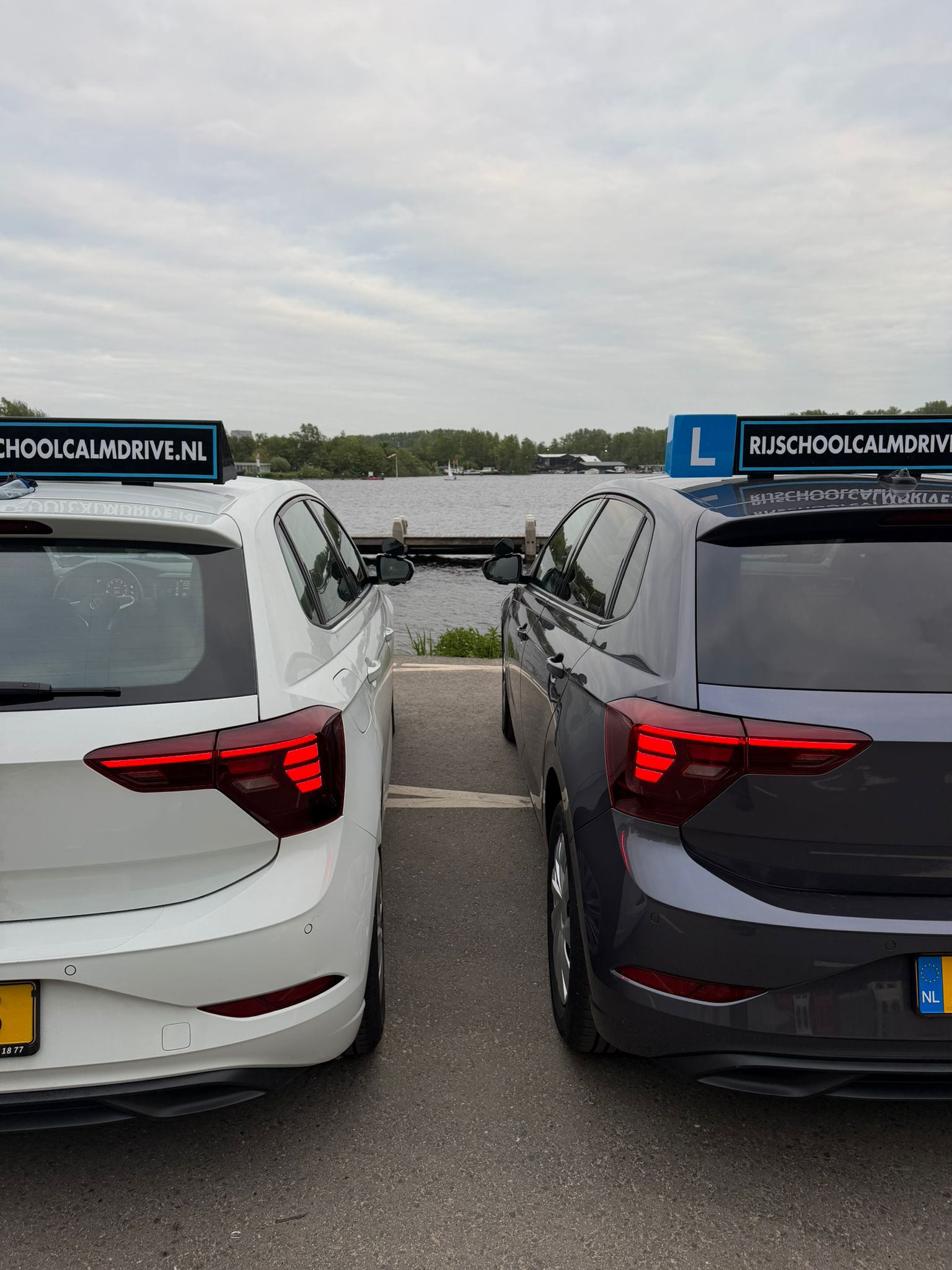 Calm Drive rijscholauto's voor expats - English lessons