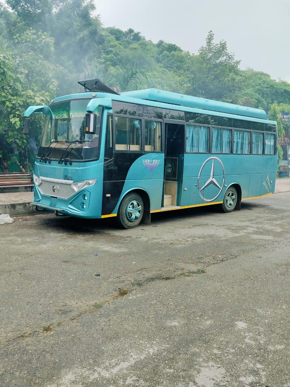27 Seater | Bus
