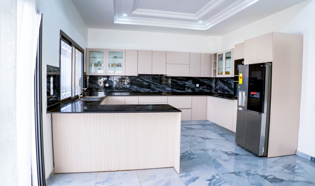 Cuisine Spacieuse Moderne