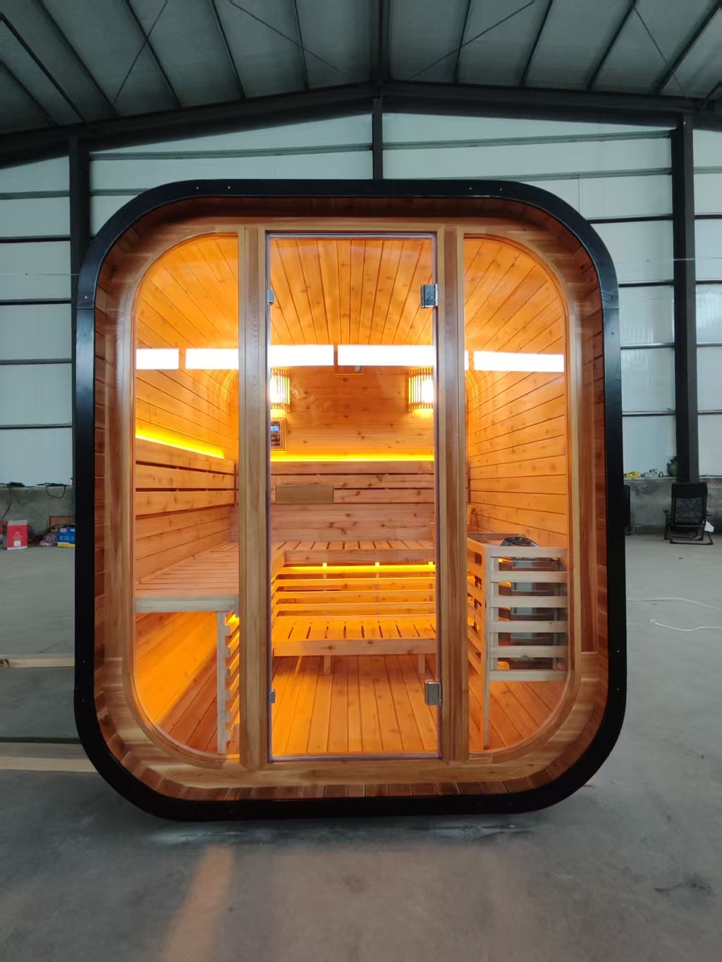 Compact Outdoor Sauna – Canadian Red Cedar
