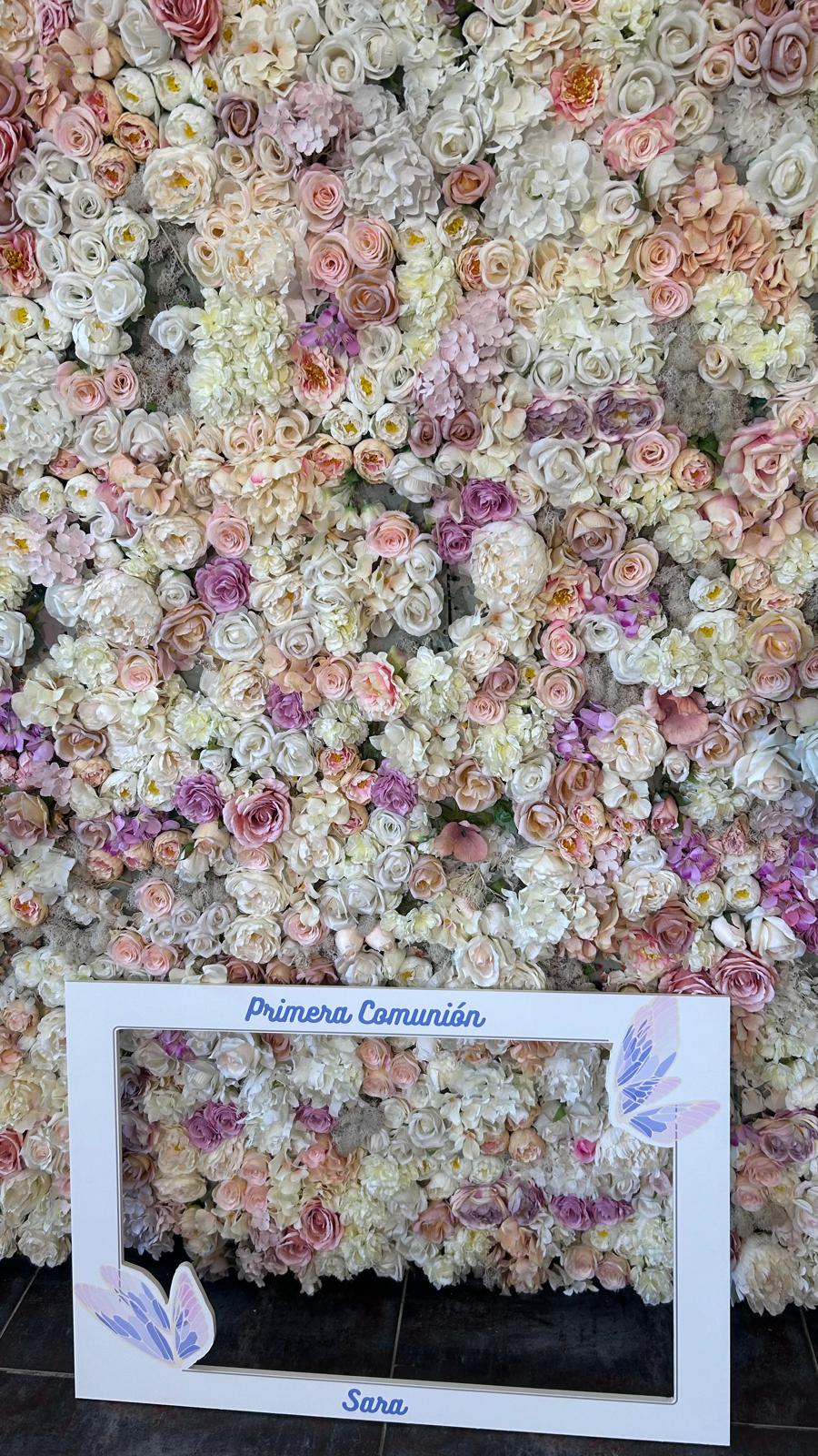Pared de flores rosa blanca crema - Segunda toma
