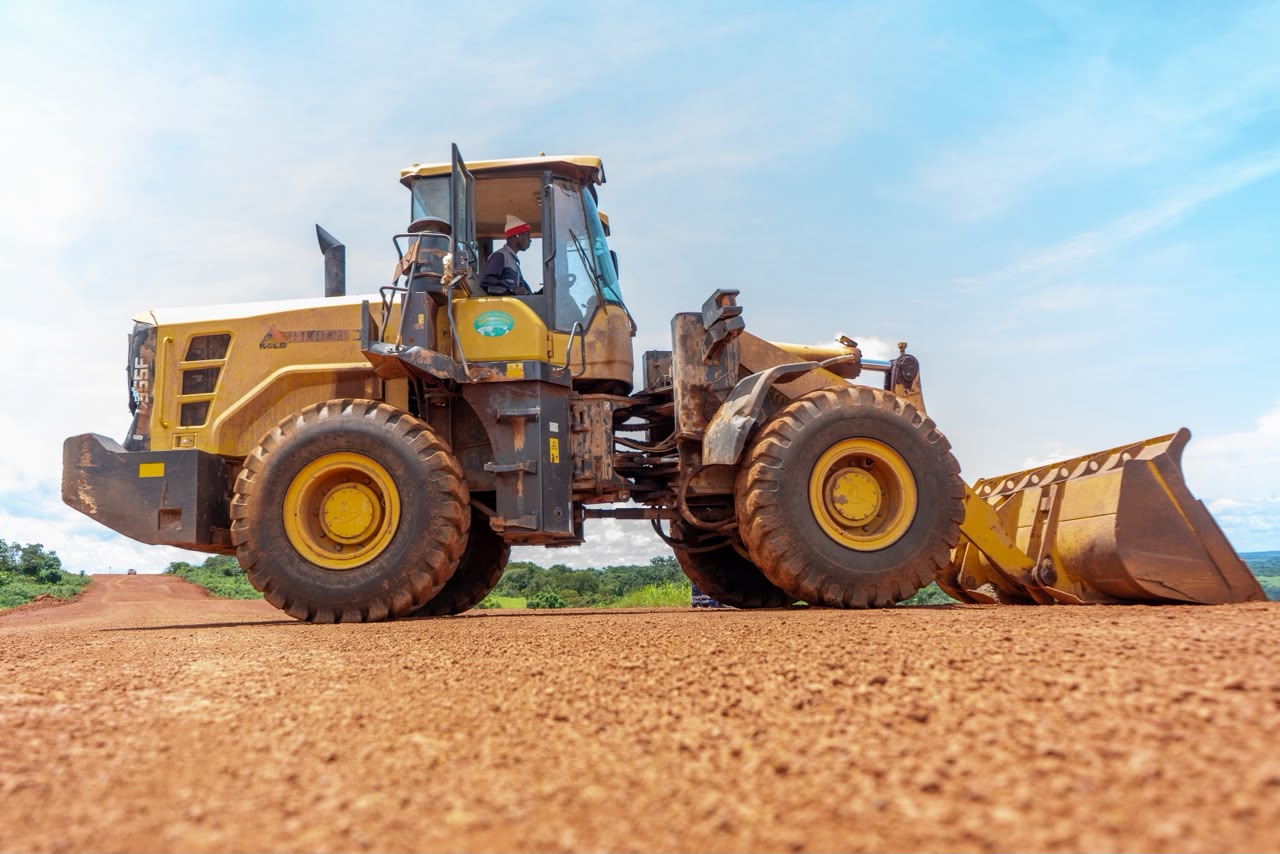Heavy front-end loader at the GHLEM mining site