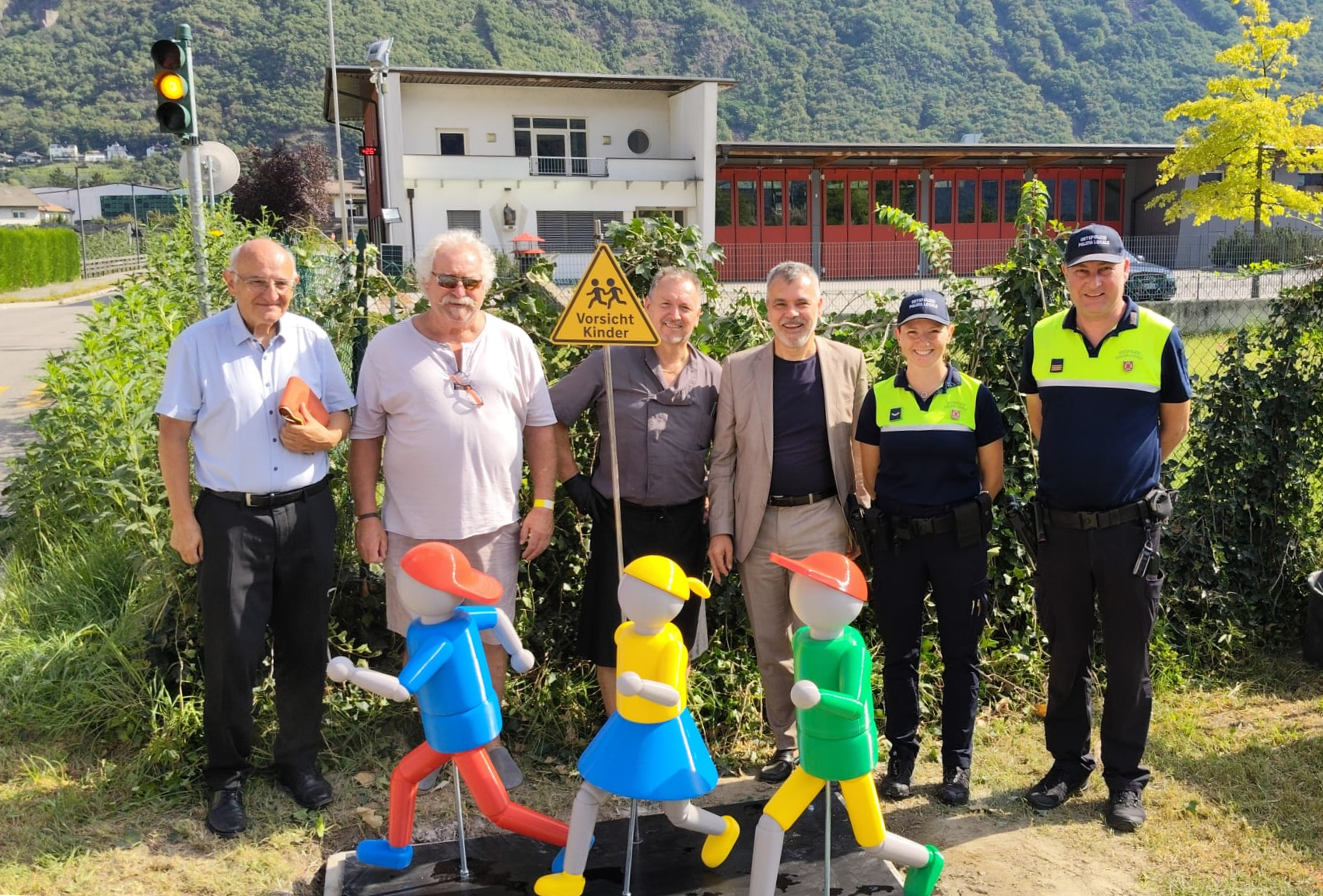 KidSecur Pilotinstallation in Gargazon bei Nacht