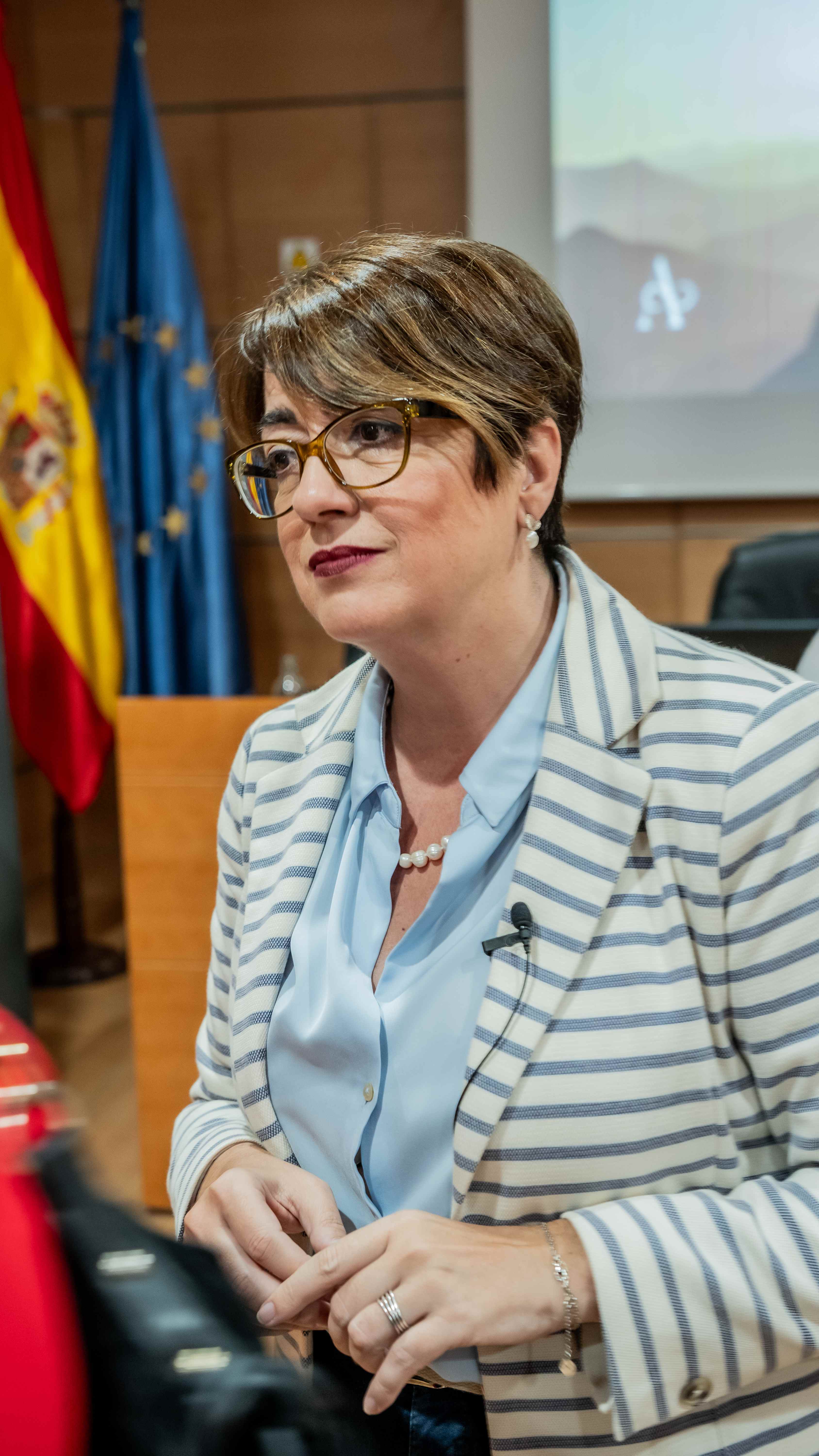 Lorena García en ponencia oficial