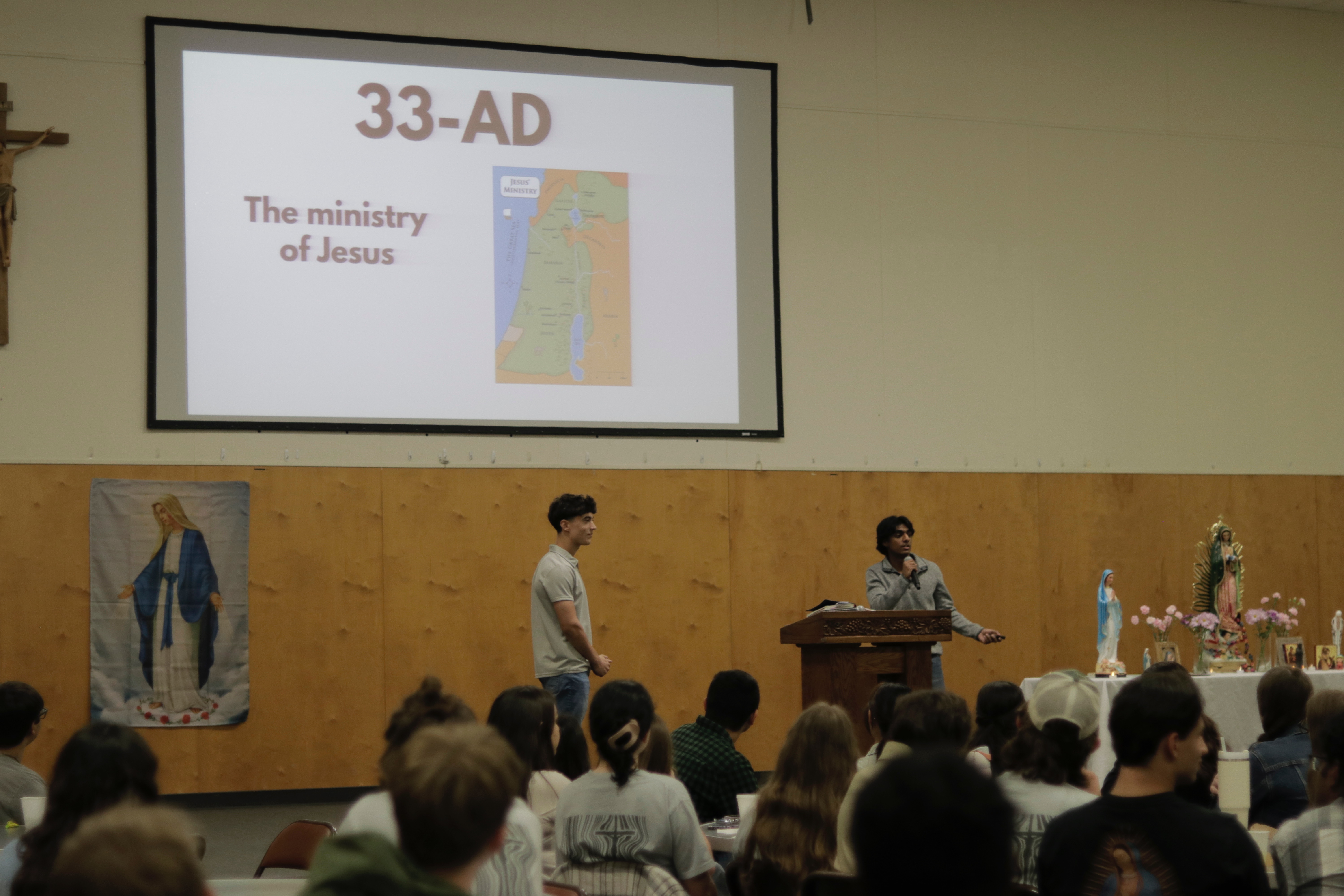 Presenting the ministry of Jesus in 33 AD with a map of the Holy Land