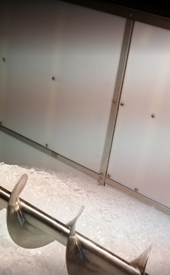 Temperature-controlled ice storage
