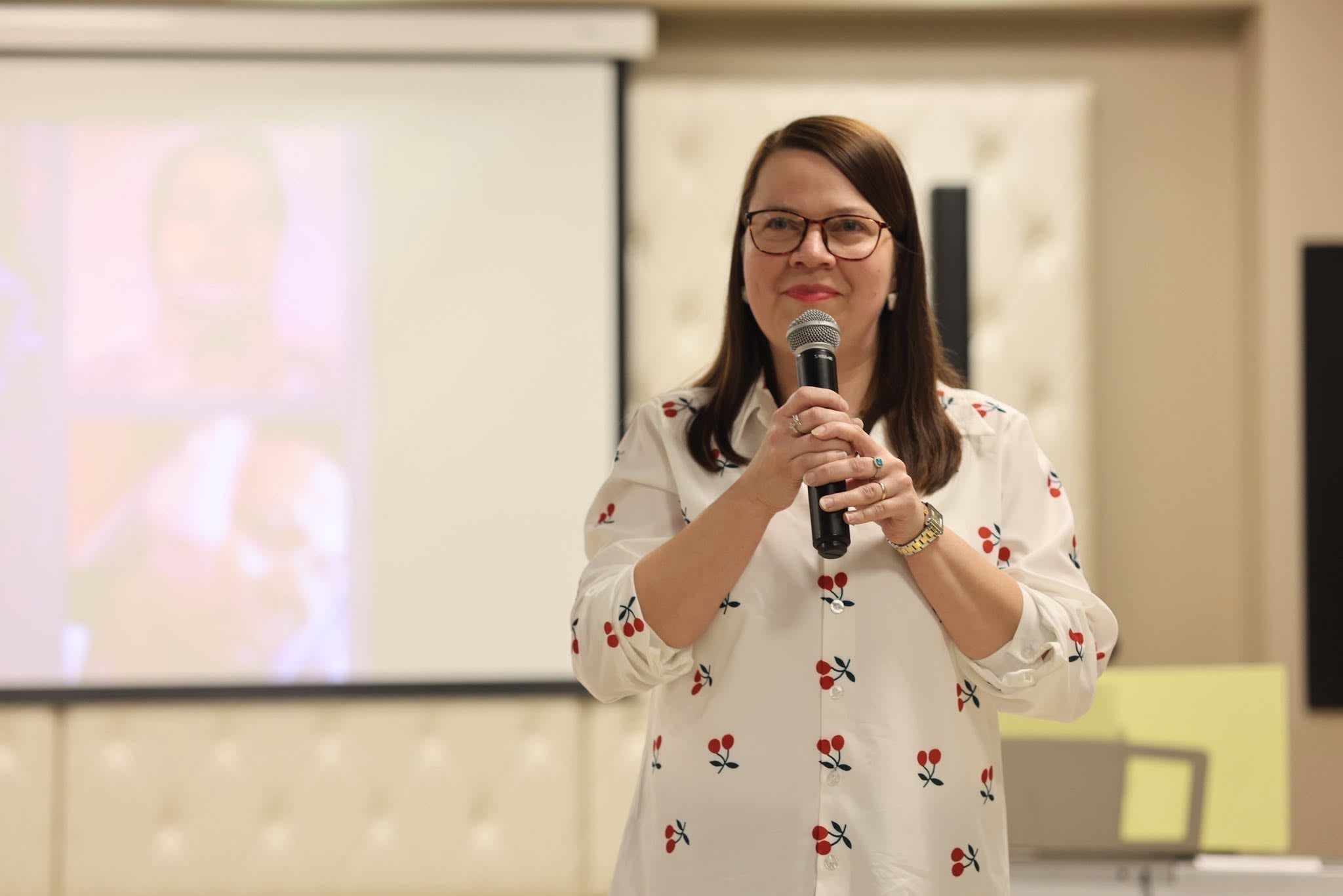 Agnes, Służba Uzdrowienia