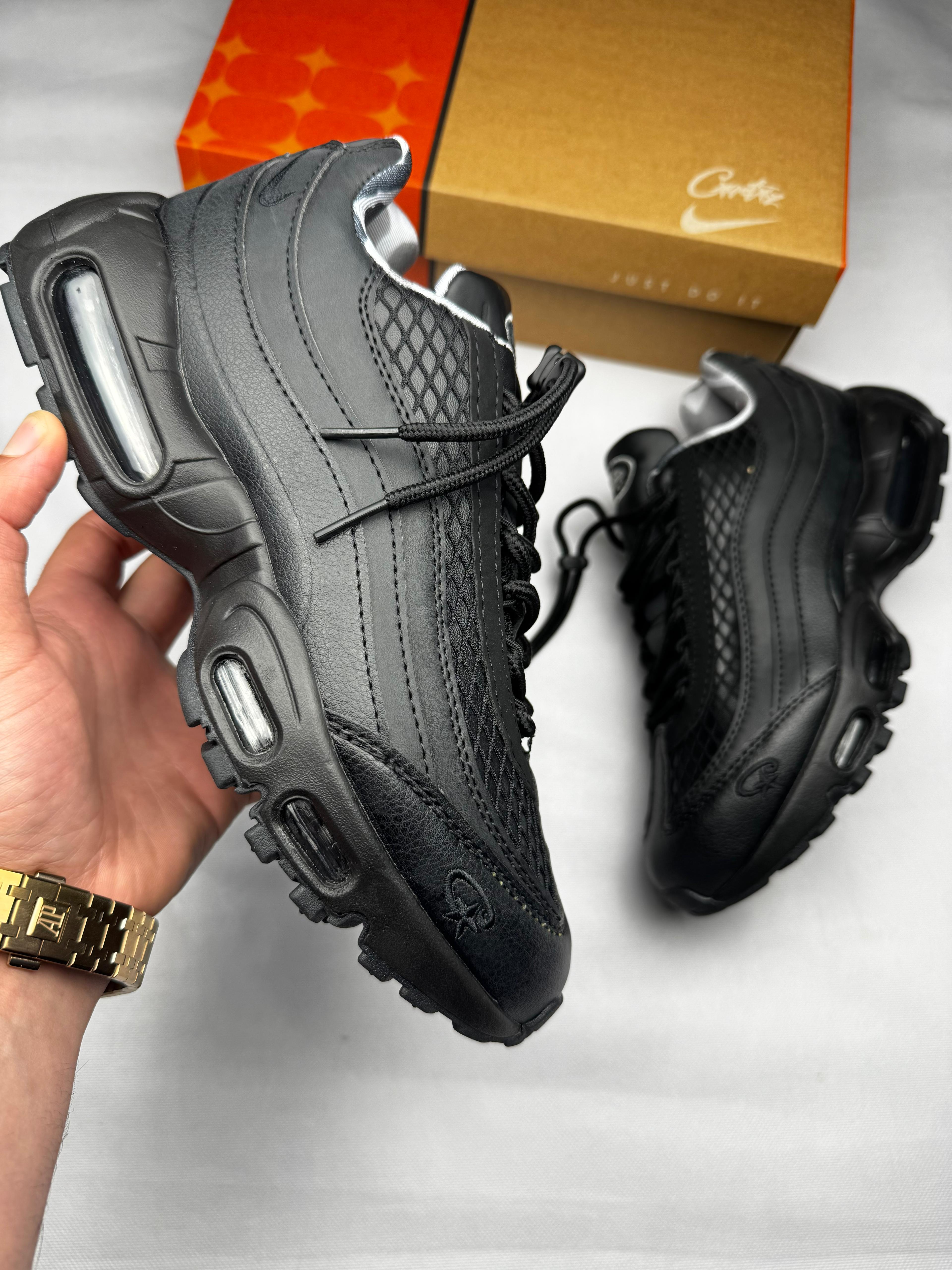 Air Max 95 x Corteiz Negras