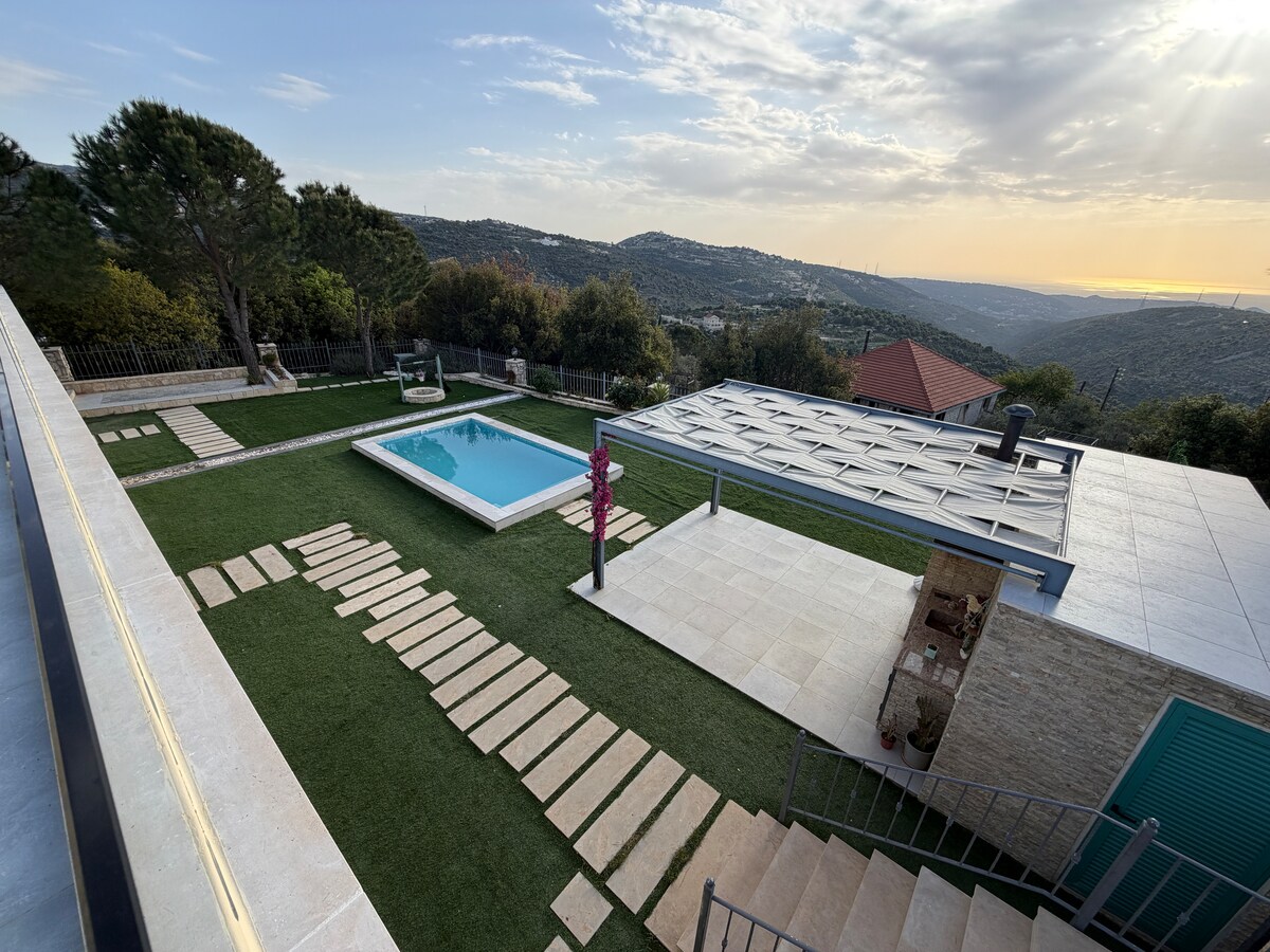 Casa Green outdoor area with pool