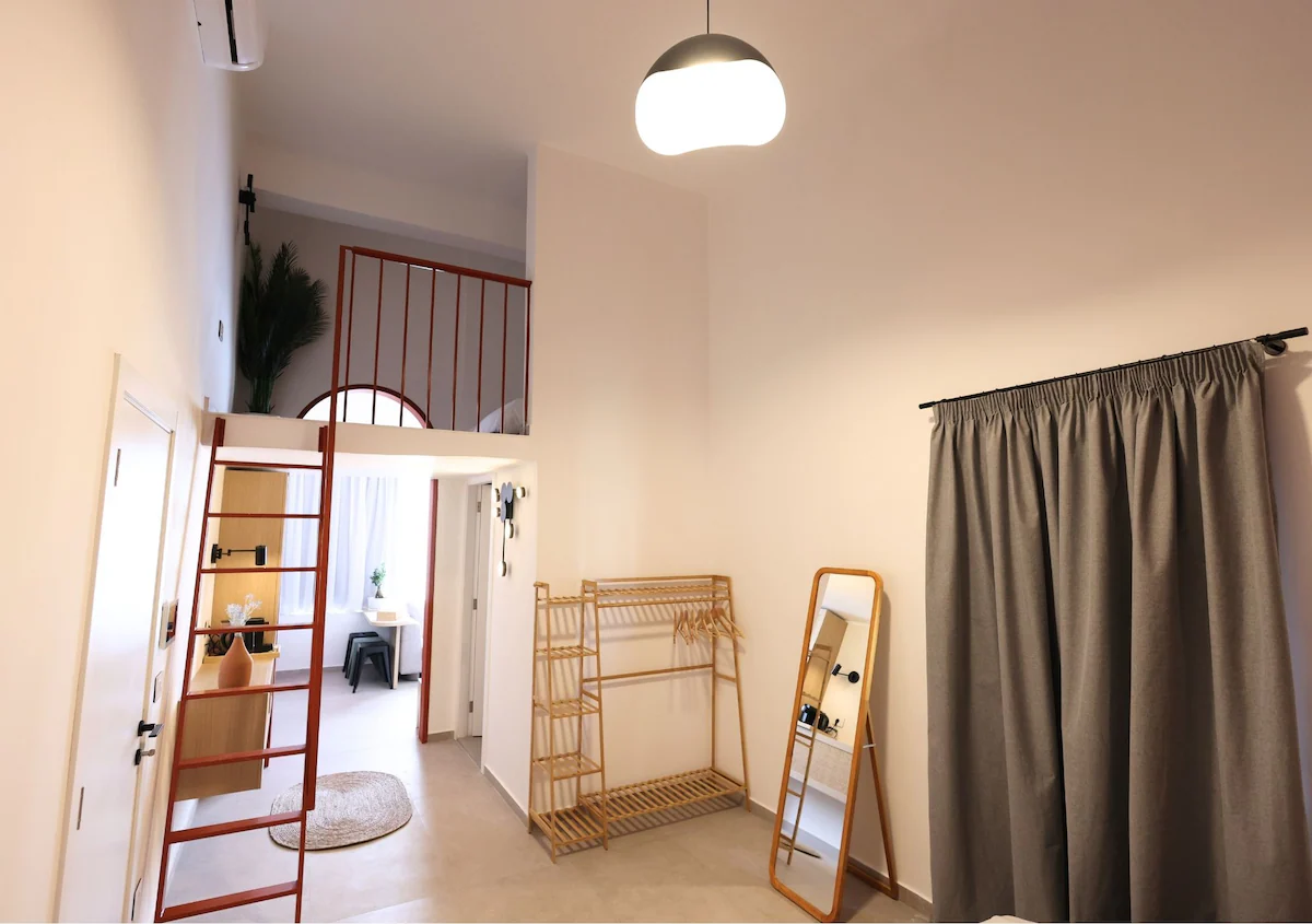 Brick Loft — photo 1