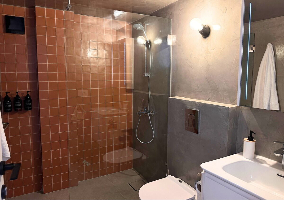 Brick Loft — photo 2