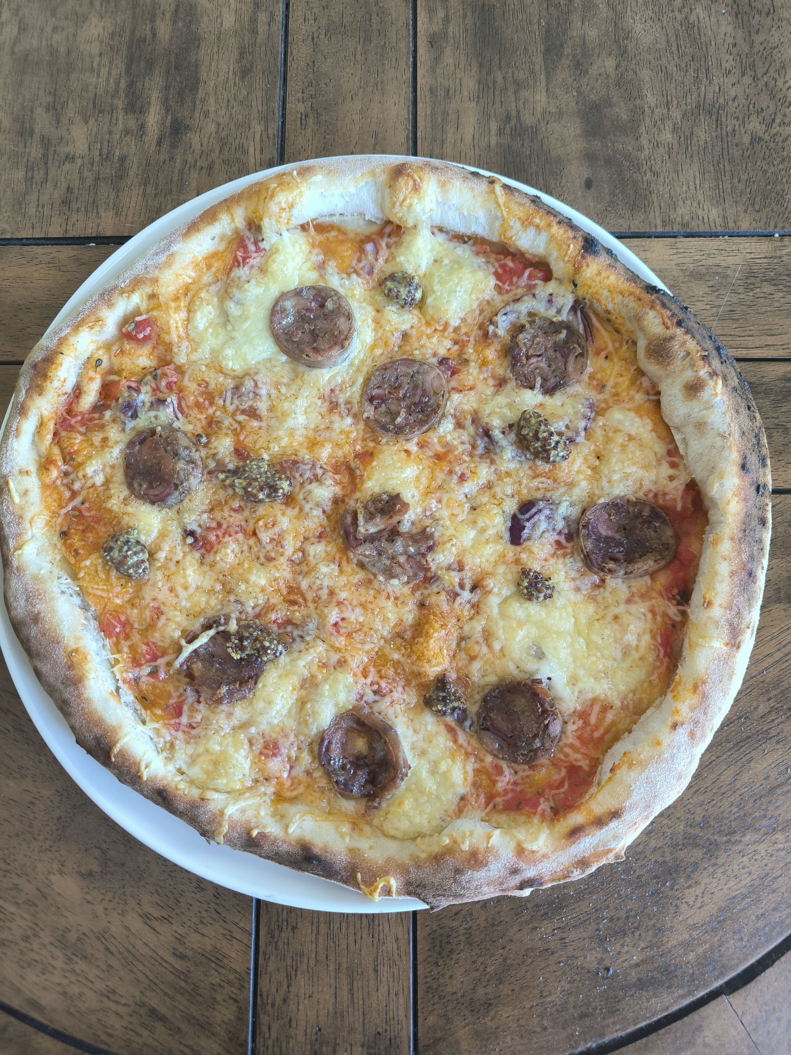 La Troyenne — Andouillette & Moutarde à l'ancienne - Pizza cuite au four Ooni