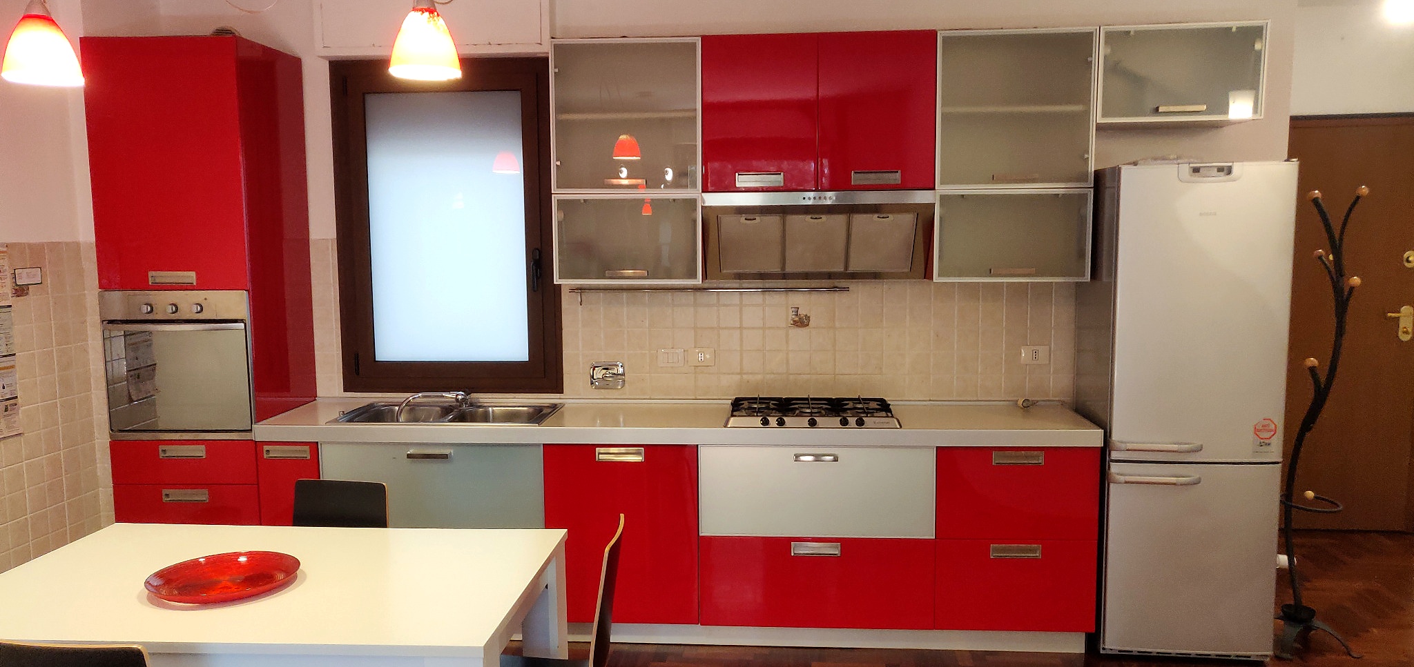 Cucina completa attrezzata