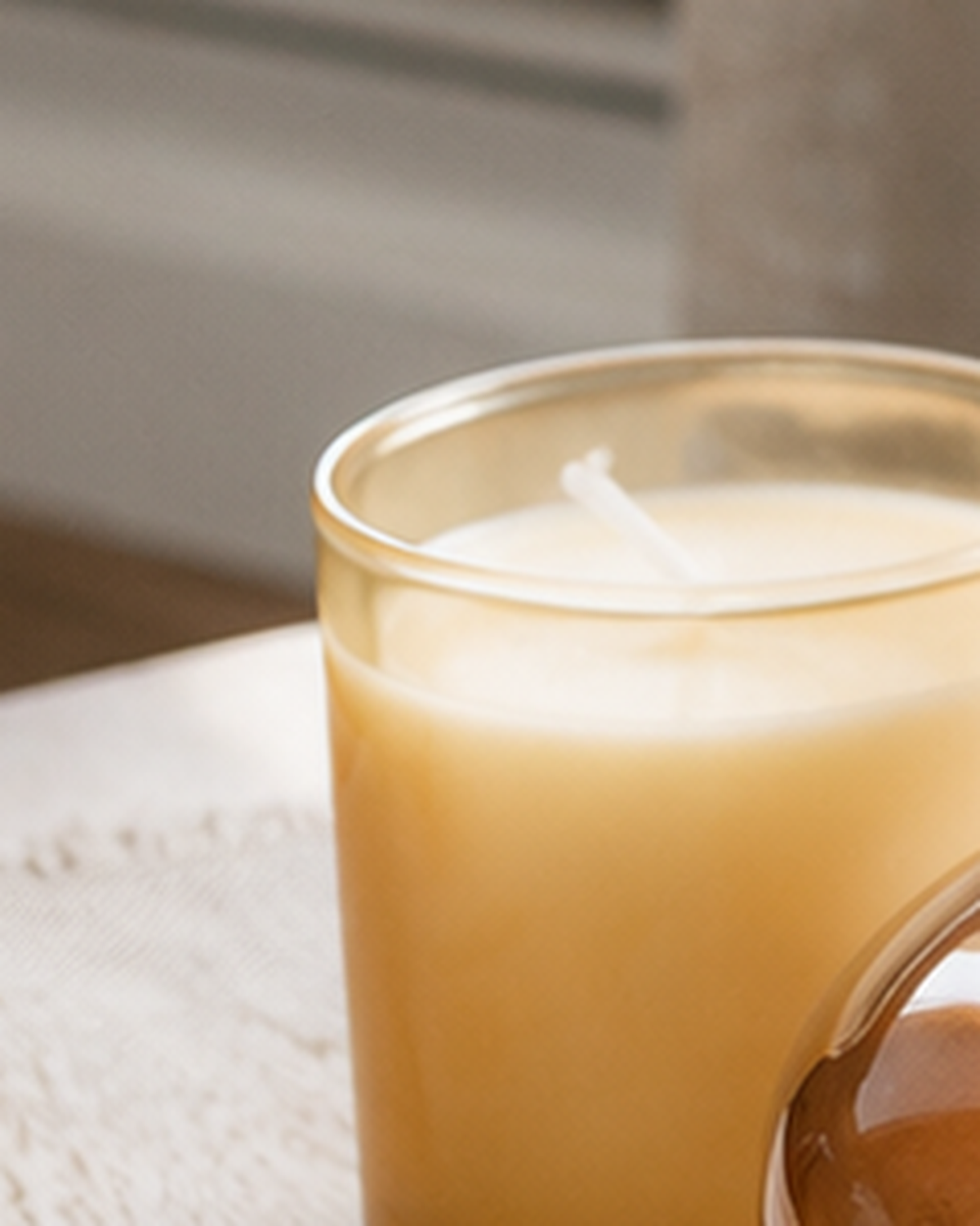 AMBER Room Candle