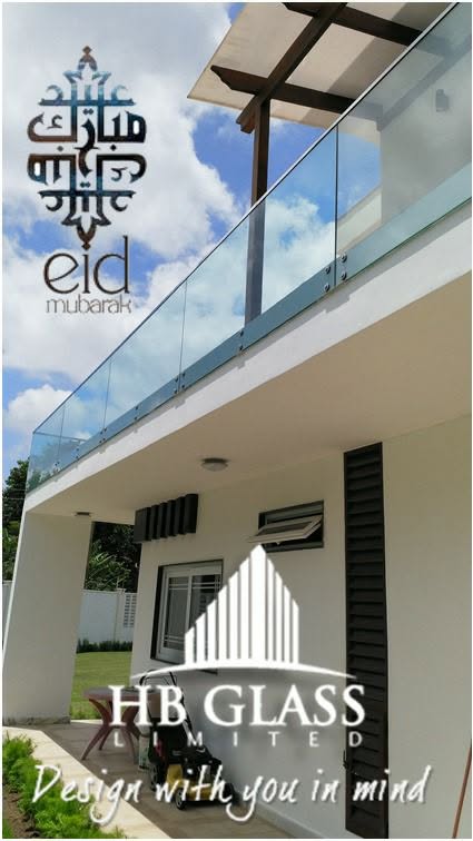 Glass balustrade installed along a residential balcony