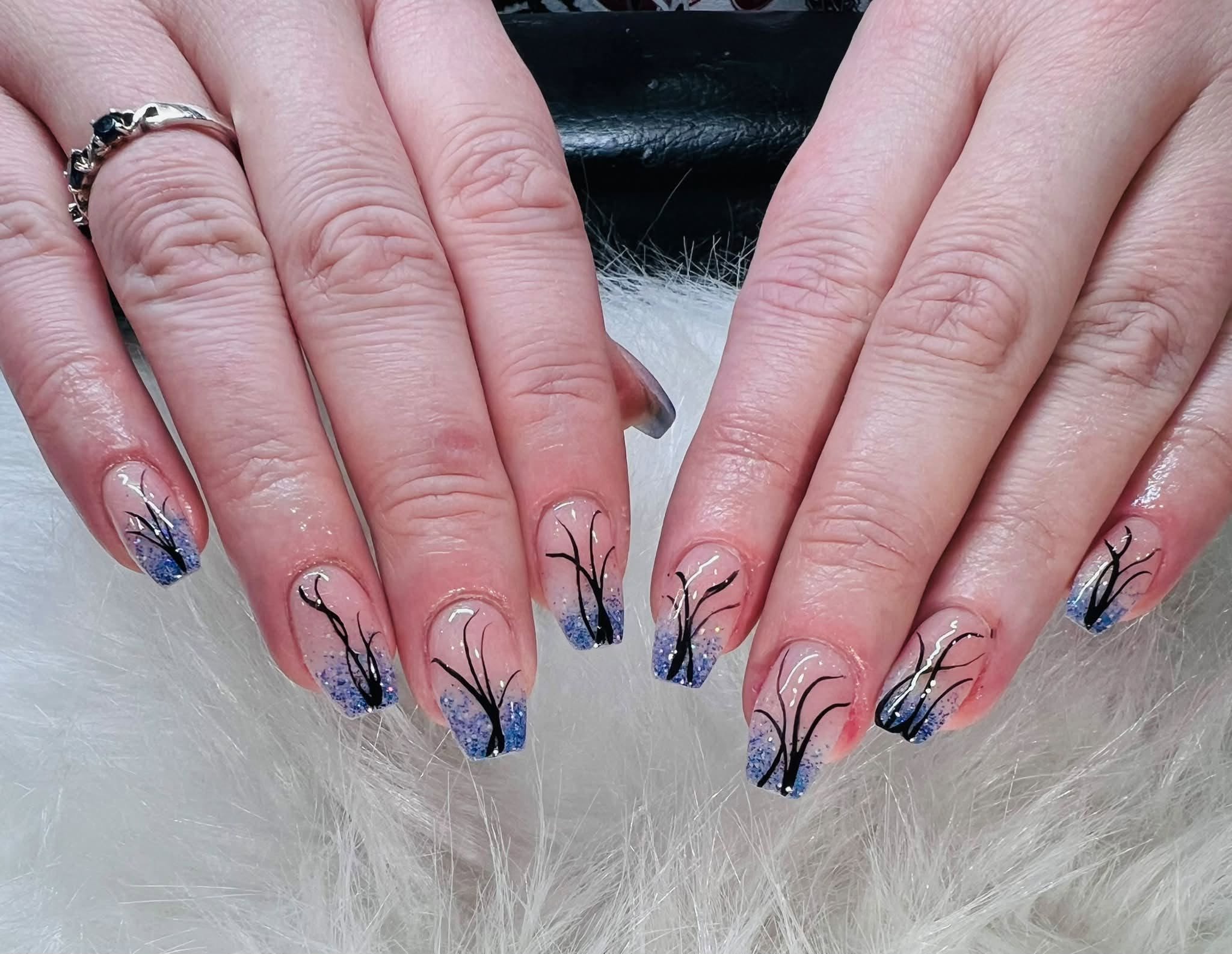 Glitter ombre nails with fine black line art