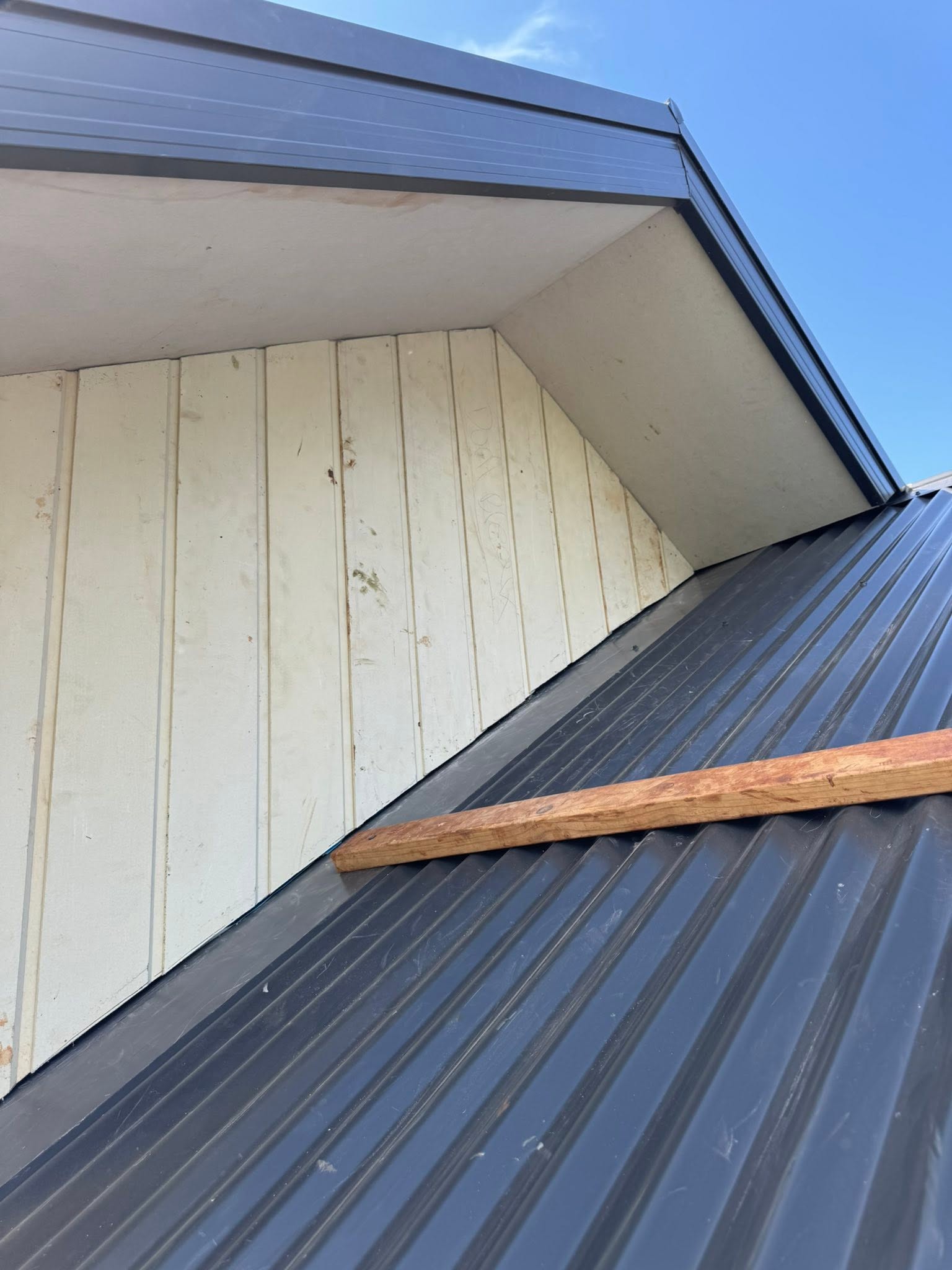 Timber lined roof eave carpentry detail
