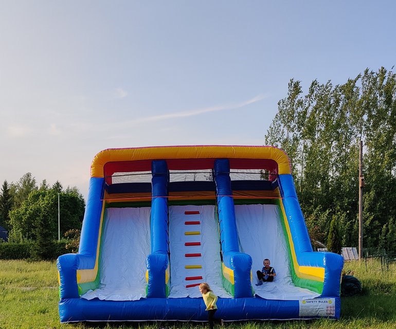 Artun liukumäki-linna