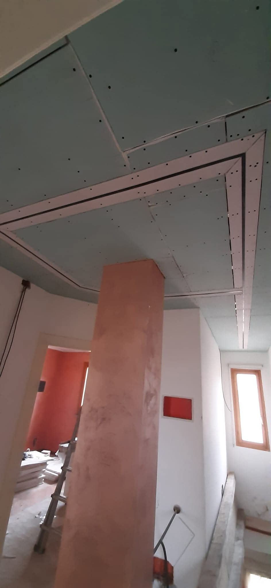 Controsoffitto in lavorazione