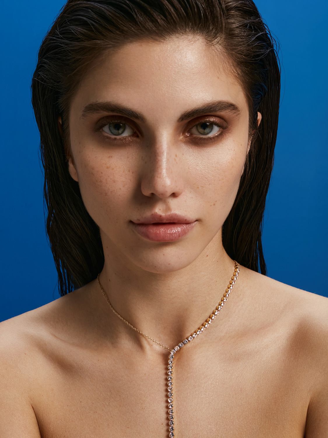 Beauty editorial after retouching — refined skin, preserved texture