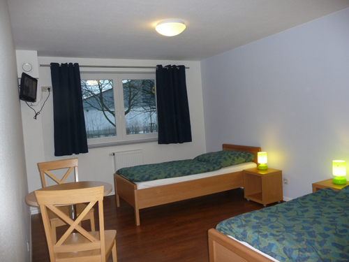Doppelzimmer mit zwei Einzelbetten