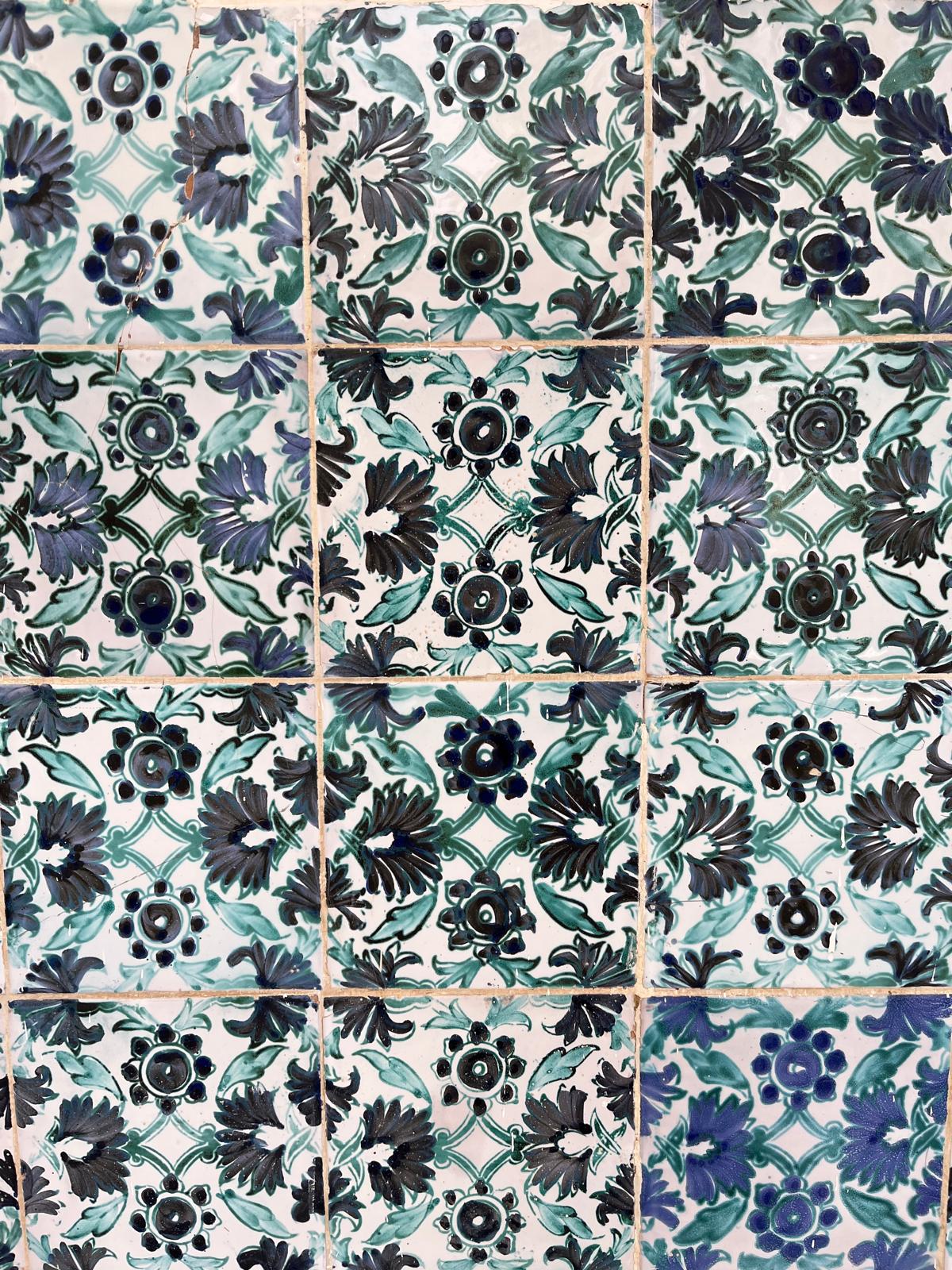 Traditional Algerian azulejos tiles