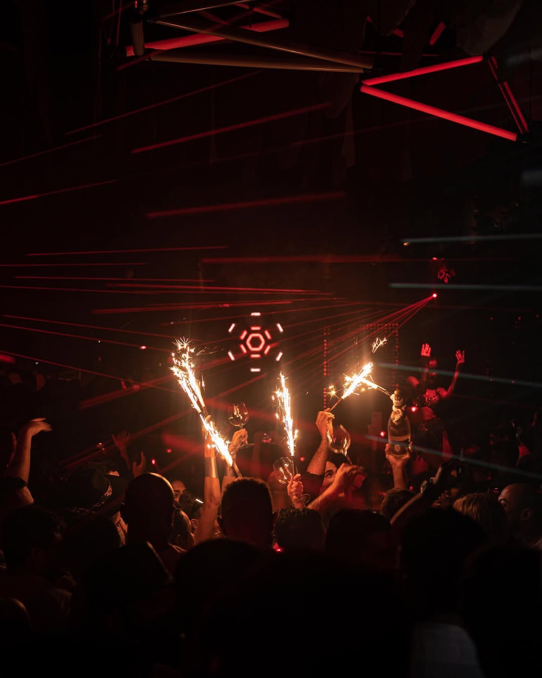 Club atmosphere with lasers
