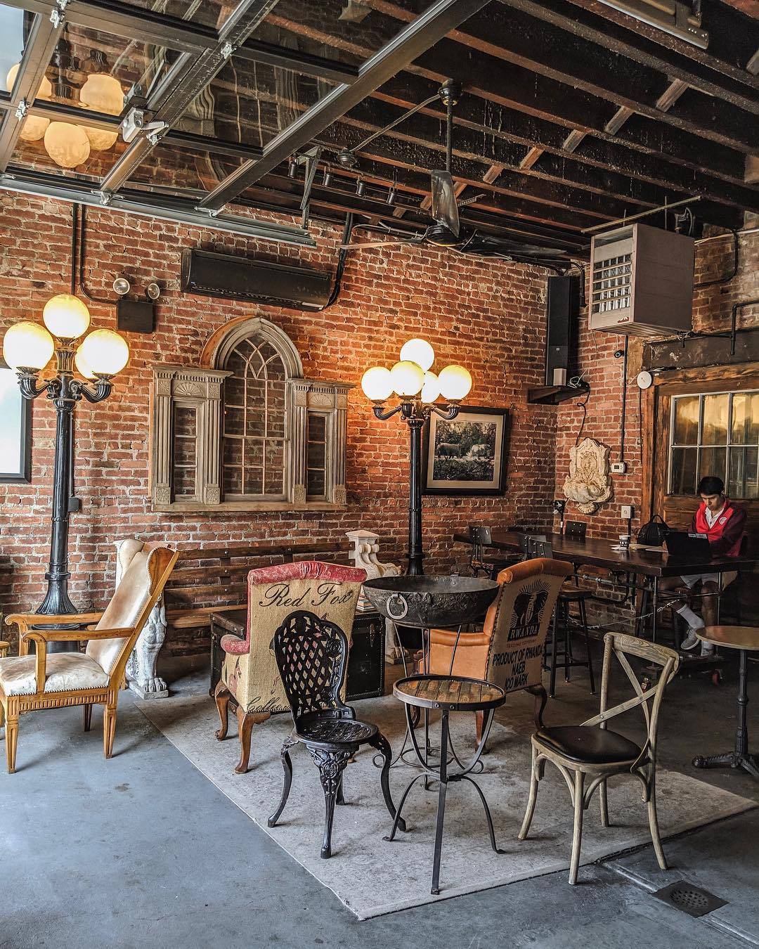 Cafes & Bars 1