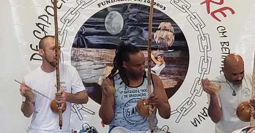 Berimbau players