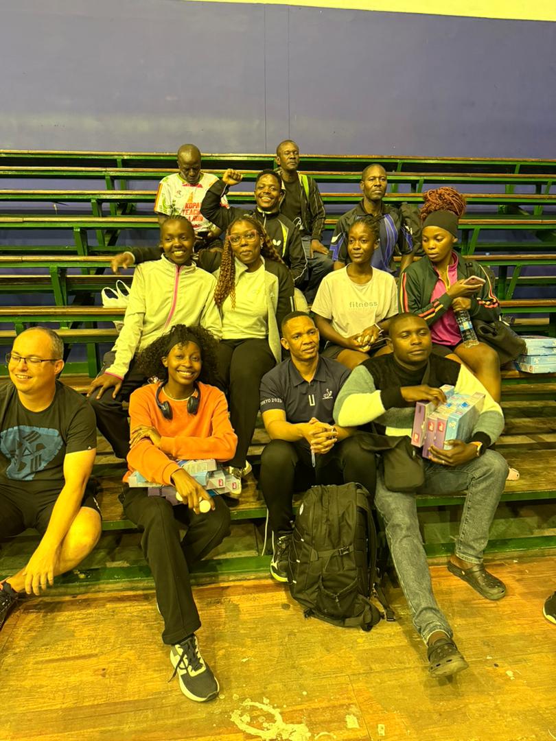 Course participants sitting together during a break at the training facility