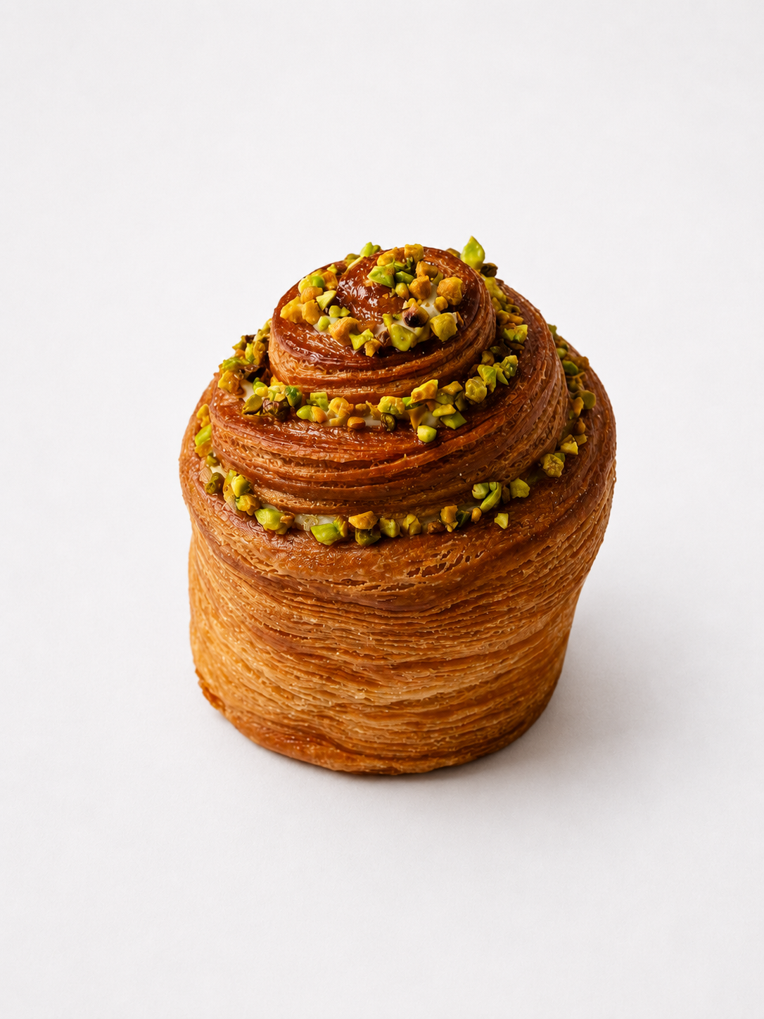 Cruffin de chocolate blanco y pistacho