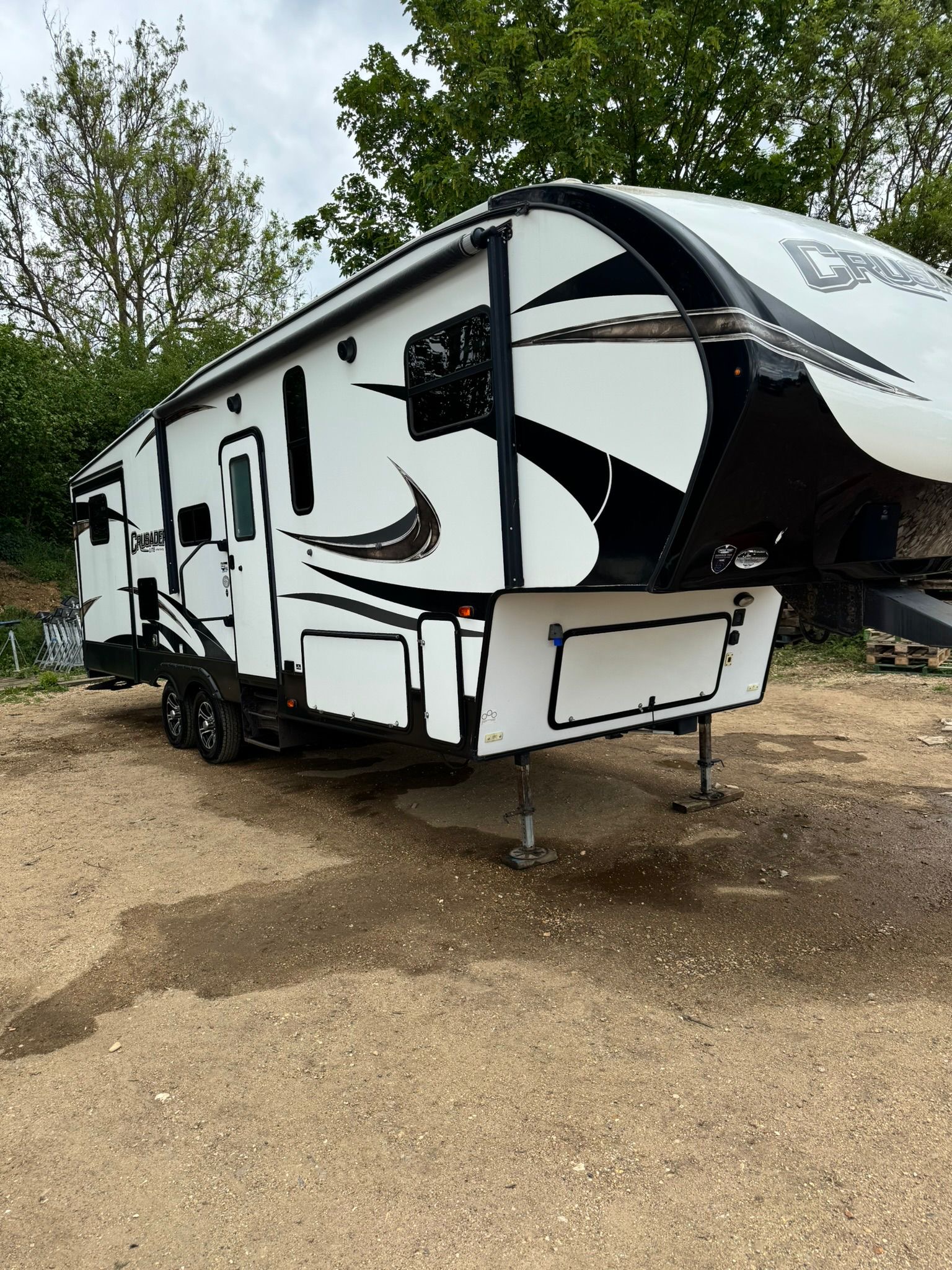 Crusader RV