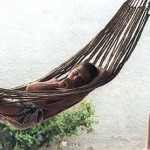 Kind in der Hängematte