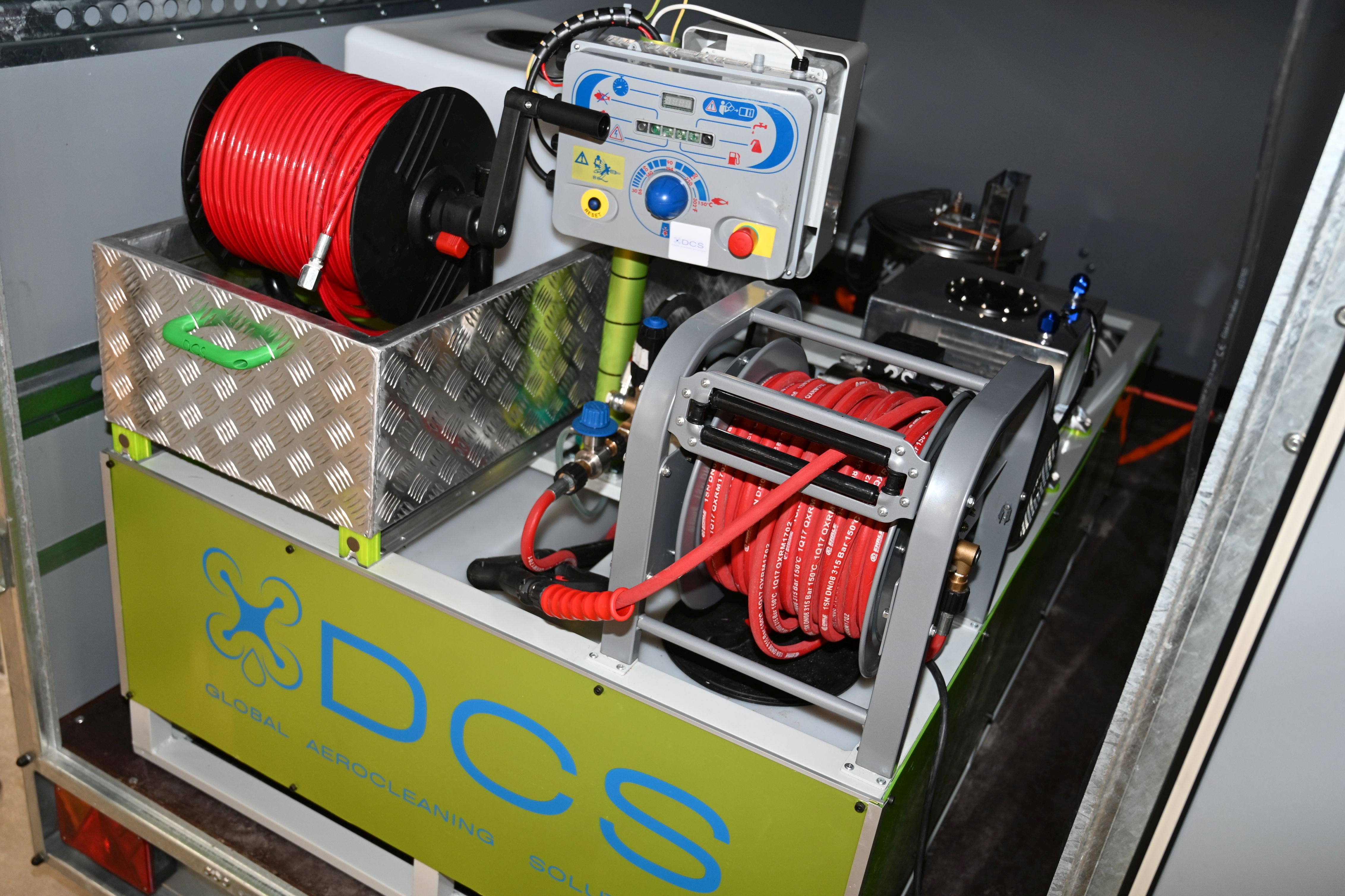 Stacja naziemna DCS z bębnami wężowymi