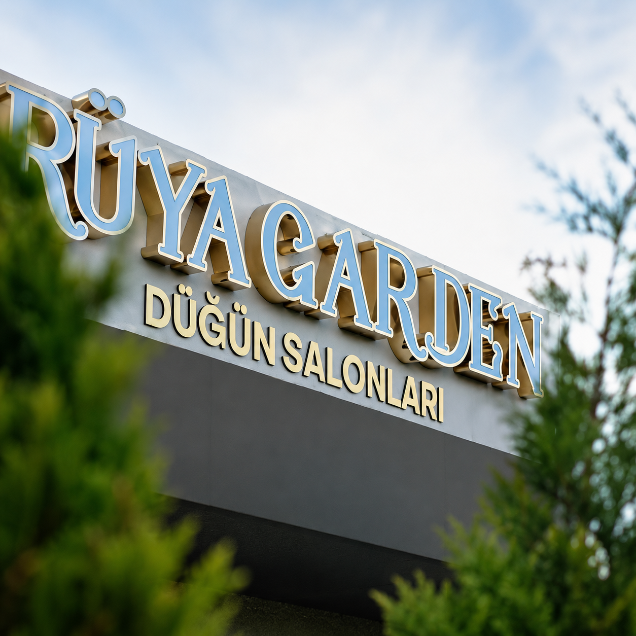 Rüya Garden düğün salonu giriş cephesi