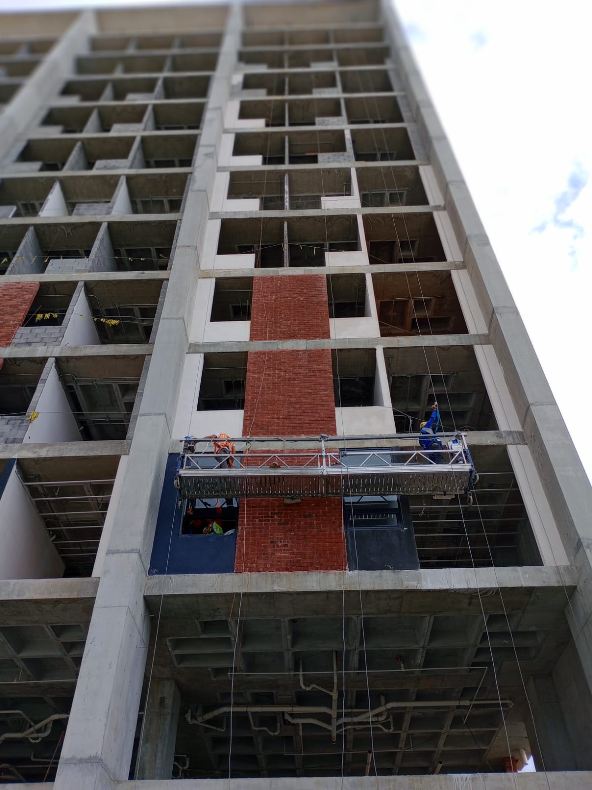 Hamaca eléctrica en edificio alto