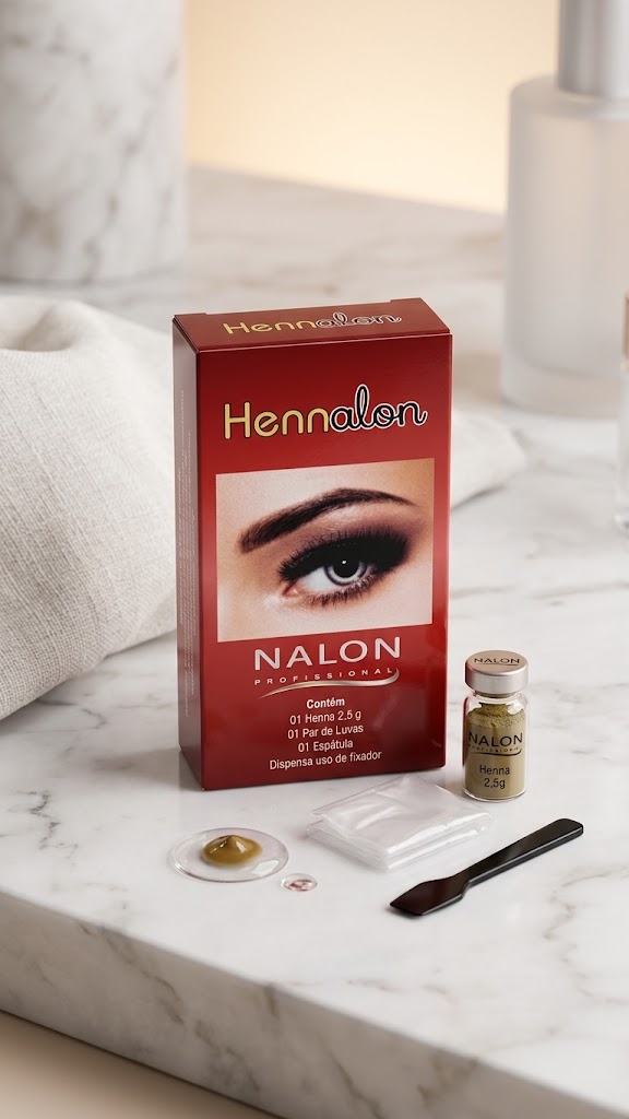 Composição ilustrativa de produtos de beleza