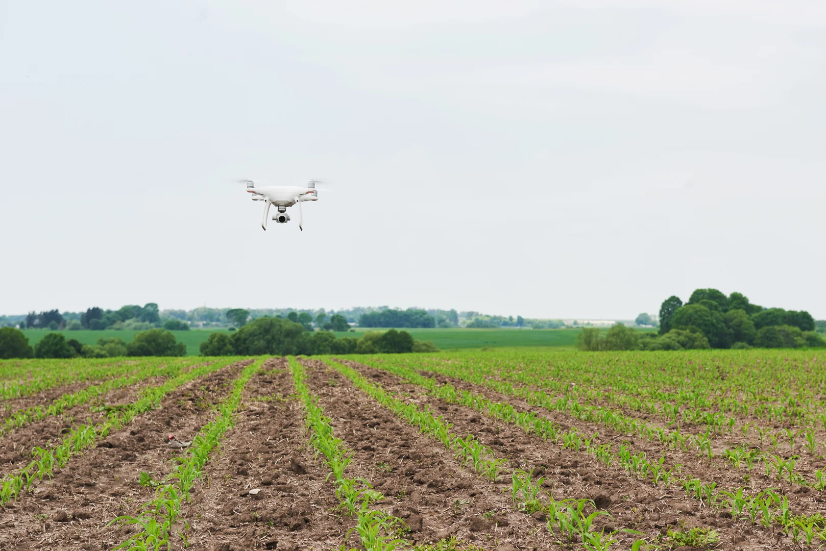 Dronă agricolă pentru atomizare exterioară