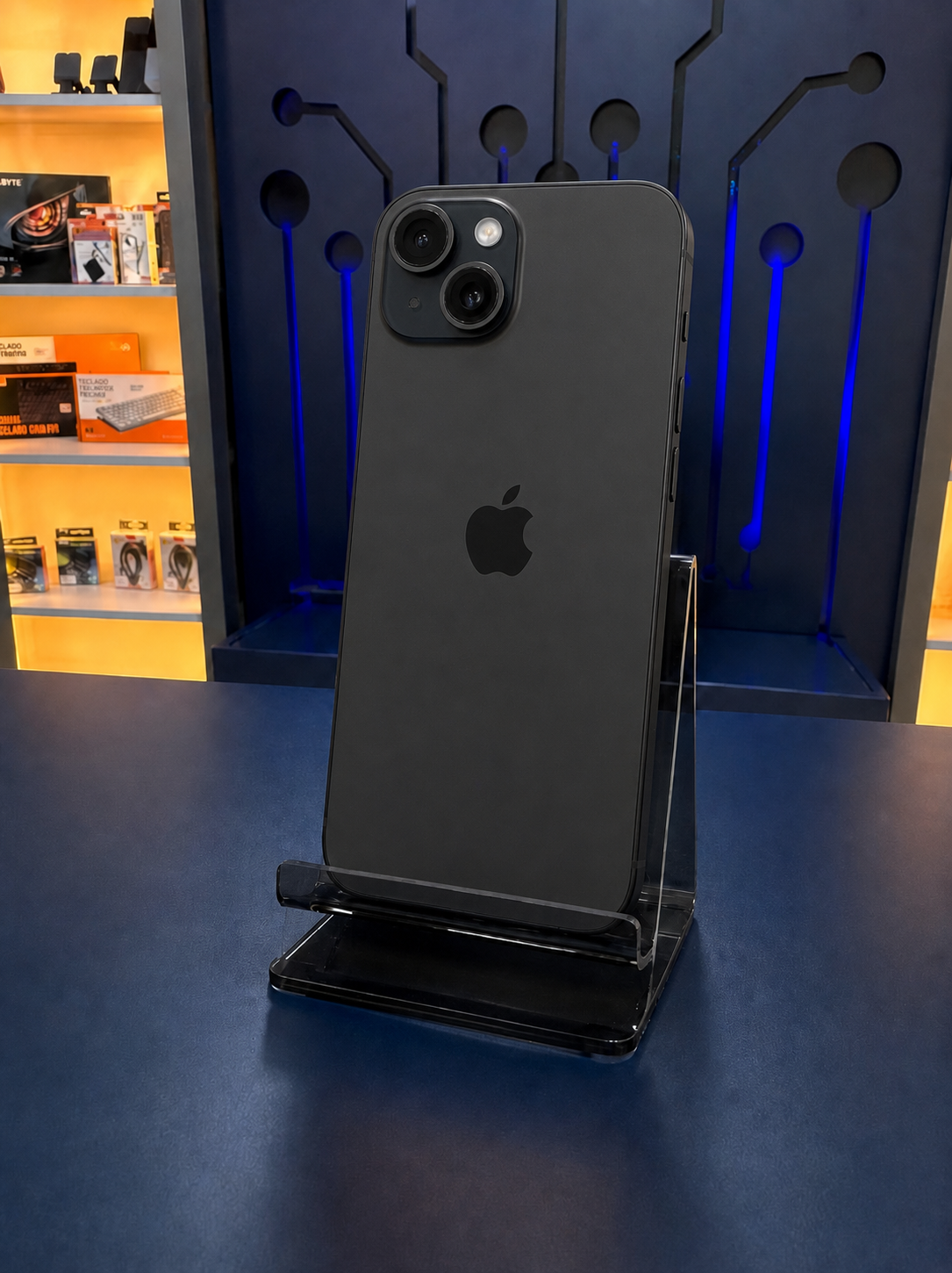Apple iPhone 15