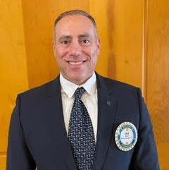Portrait of Ian King, owner of Kings Consultants LLC in Studio City, California.