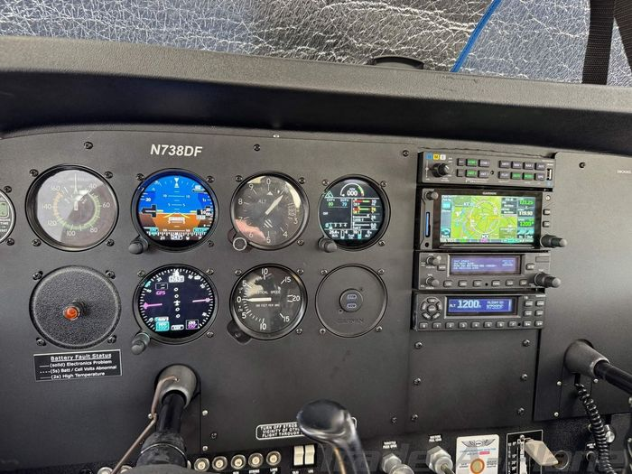N738DF Garmin glass cockpit panel showing dual GI 275s and GTN 650Xi