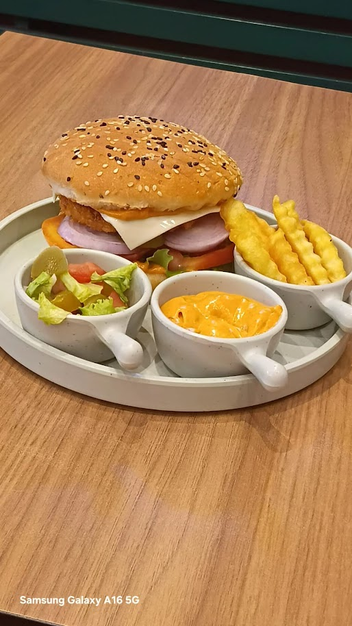 Signature Burger Combo