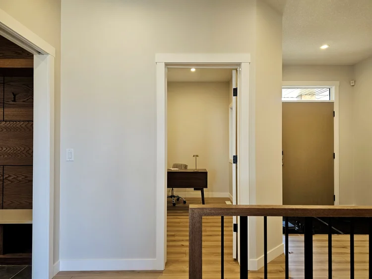 Upper landing office view