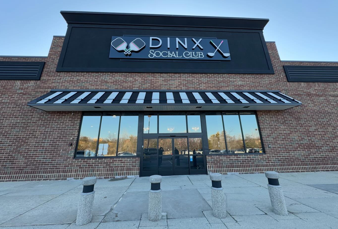 DINX Social Club storefront